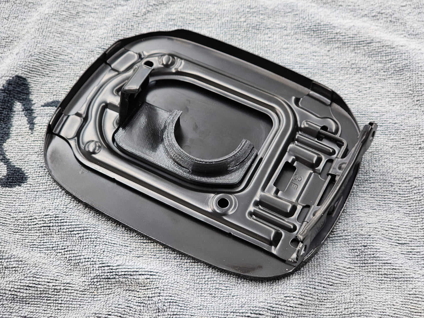 Fuel Cap Holder - JZX110 (Mark II, Blit)